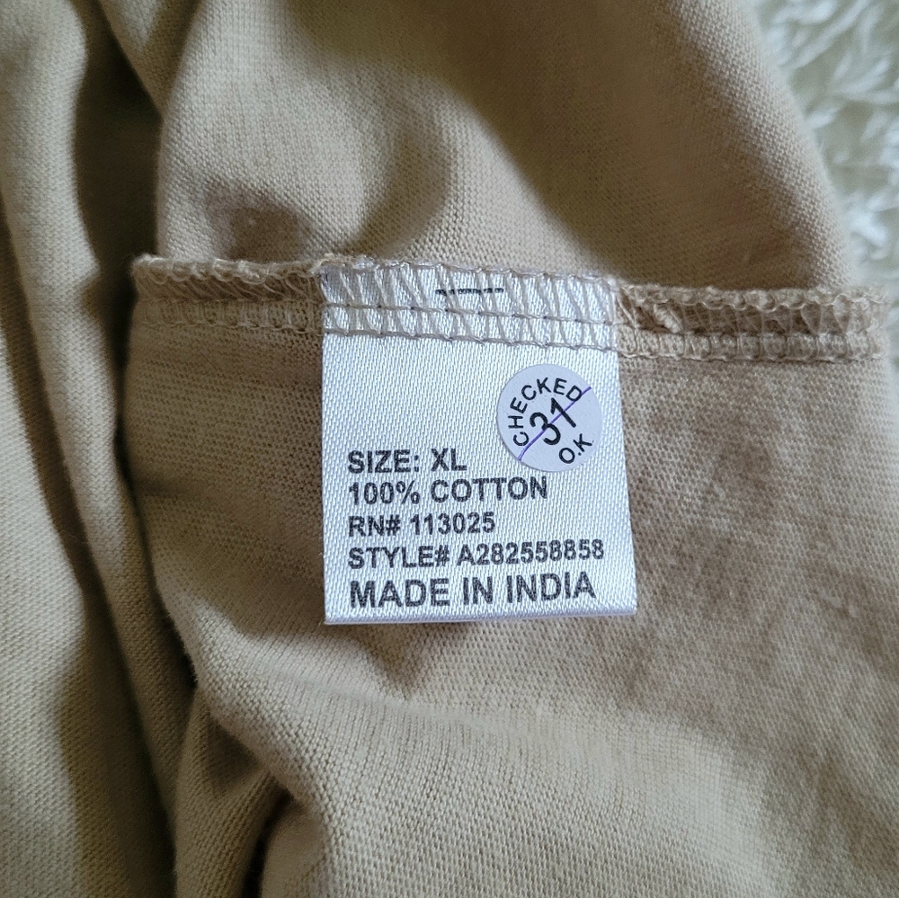 Vibe N' "Not All Who Wander Are Lost" Graphic Tee - NWT - Picture 9 of 15